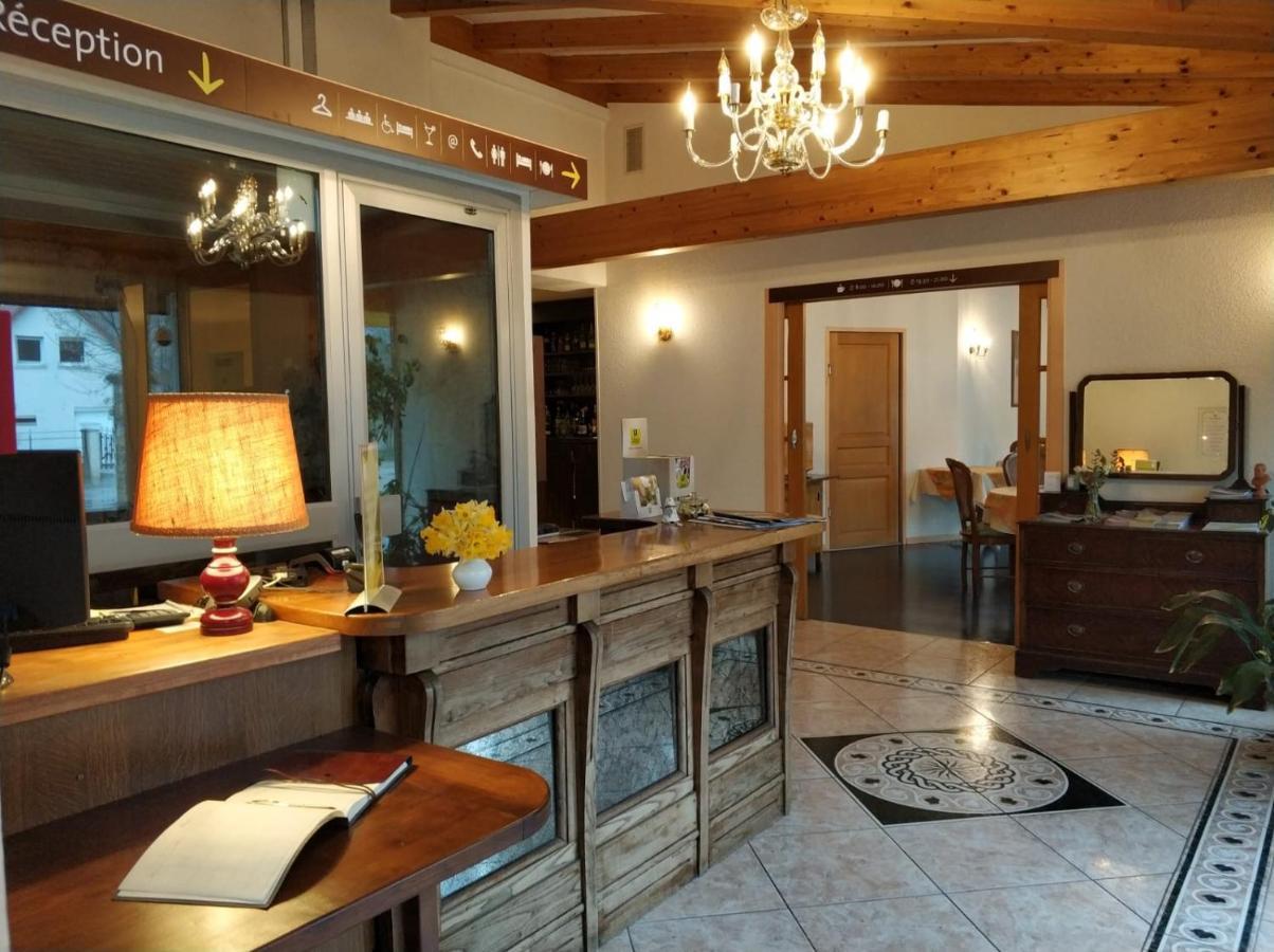Chalezeule Logis Hotel Calisola Besancon - Soiree Etape מראה חיצוני תמונה