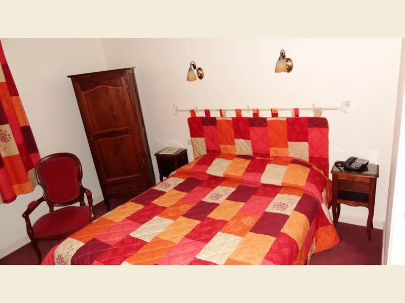 Chalezeule Logis Hotel Calisola Besancon - Soiree Etape מראה חיצוני תמונה