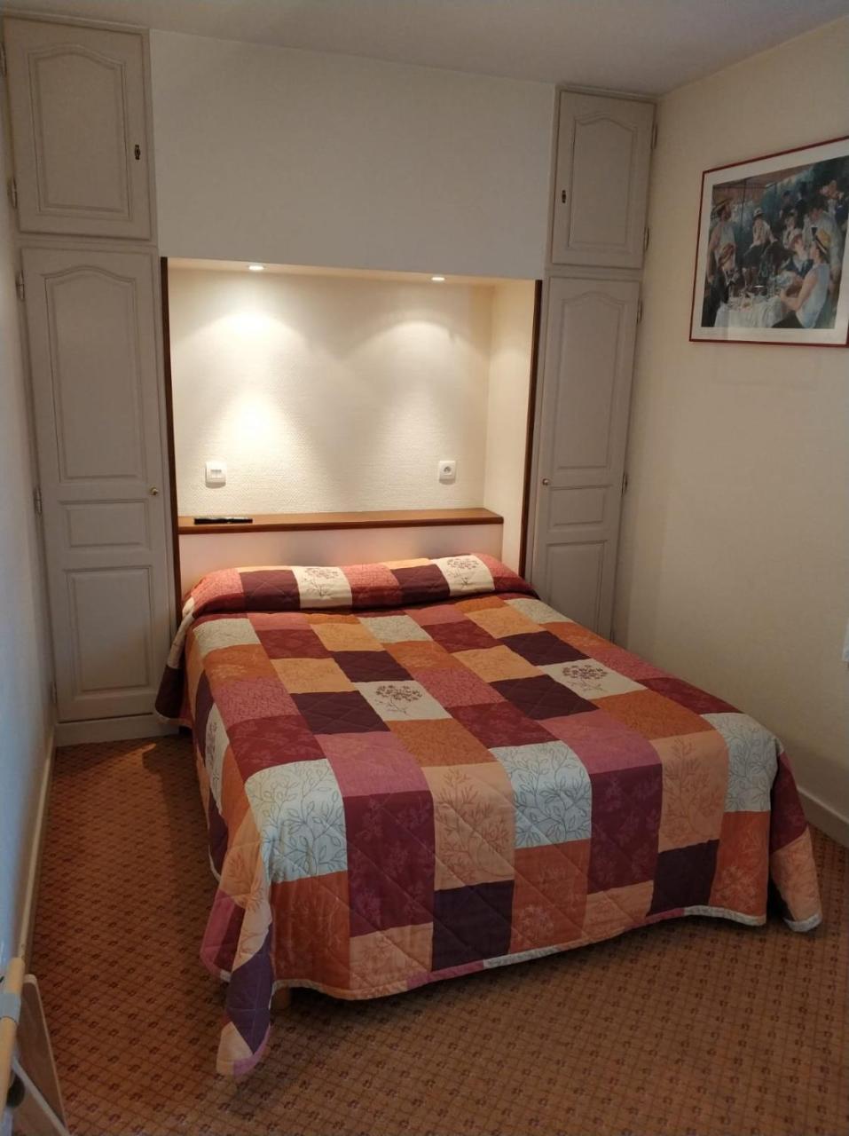 Chalezeule Logis Hotel Calisola Besancon - Soiree Etape מראה חיצוני תמונה