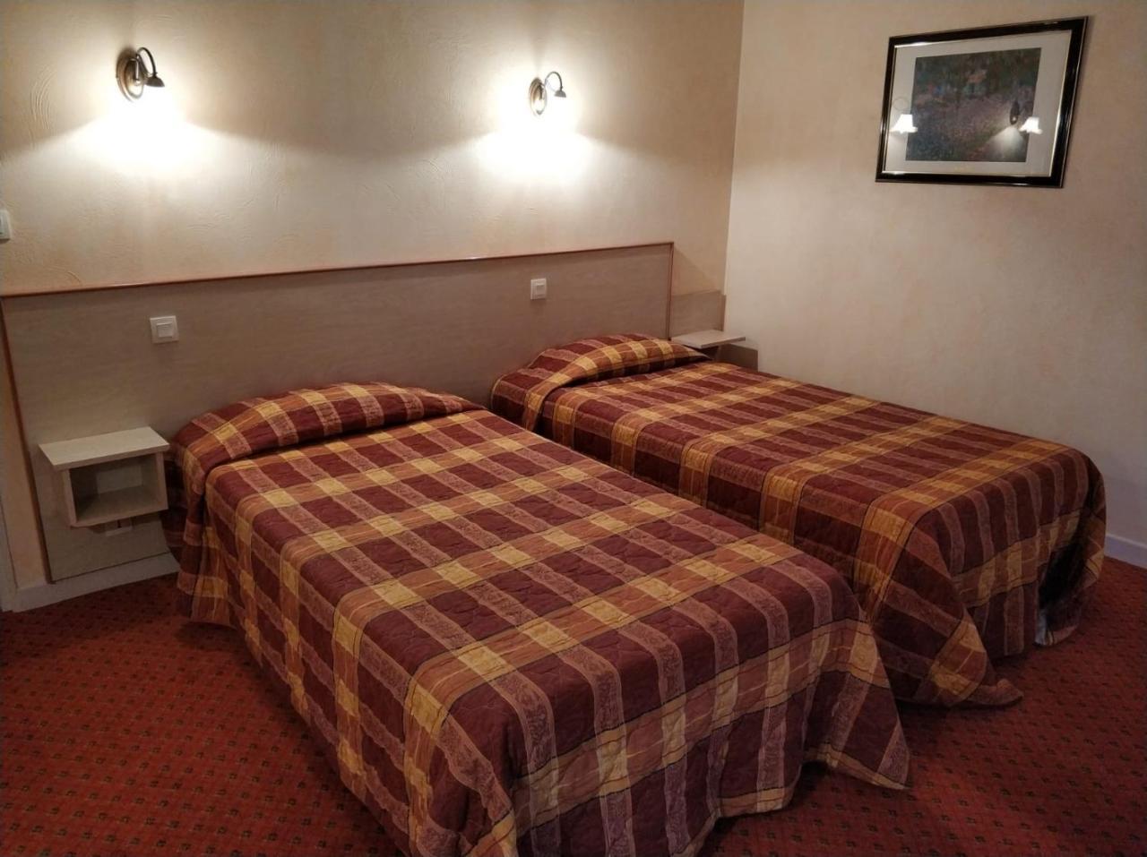 Chalezeule Logis Hotel Calisola Besancon - Soiree Etape מראה חיצוני תמונה