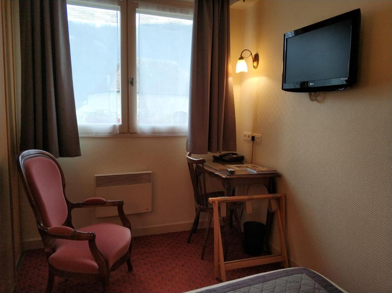 Chalezeule Logis Hotel Calisola Besancon - Soiree Etape מראה חיצוני תמונה