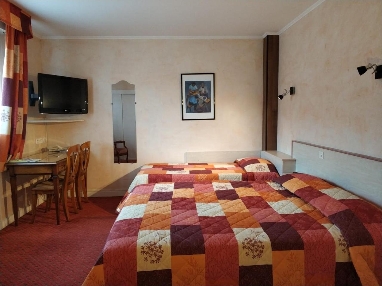 Chalezeule Logis Hotel Calisola Besancon - Soiree Etape מראה חיצוני תמונה